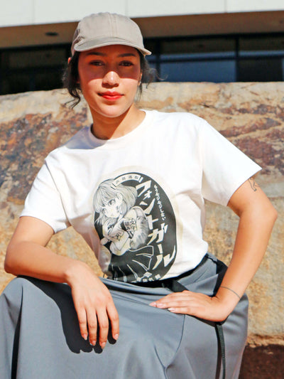 Vintage girl graphic tee by Japanese artist Anraku.