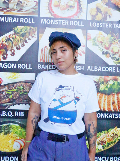Kawaii sushi cat graphic tee by Japanese artist Debuneko.
