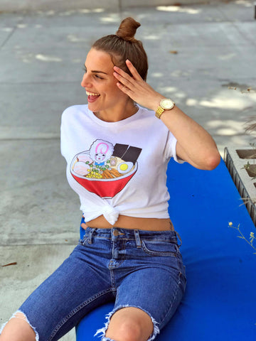 Model wearing a kawaii tonkatsu ramen t-shirt.