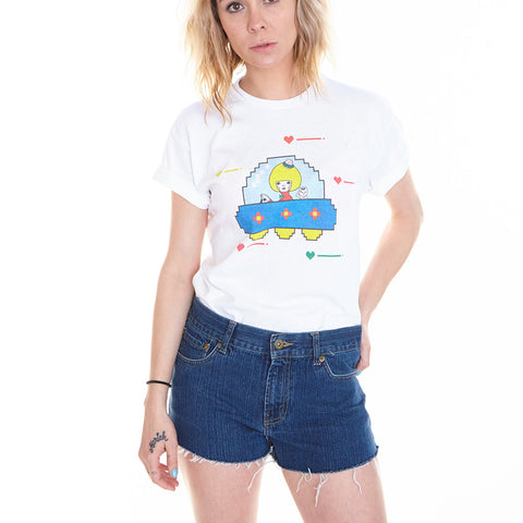 8bit alien kawaii graphic t-shirt.