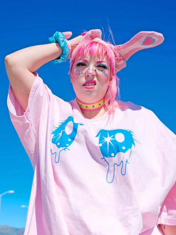 Kawaii plus size apparel.