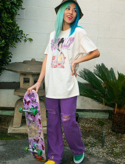 Model wearing japanese samurai anime babe graphic apparel.