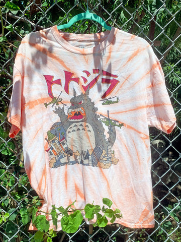 Tie dye Totoro graphic tee.