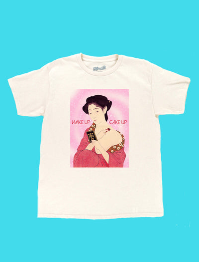 Traditional Japanese Geisha putting on makeup graphic youth tee.