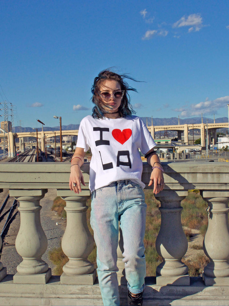 neoilovela1_mcn_wht_1024x1024.